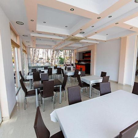Intea Hotel Голем Екстер'єр фото